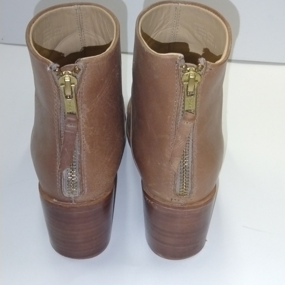 Nisolo Dari Boot - Heeled Ankle Boot - Picture 7 of 7